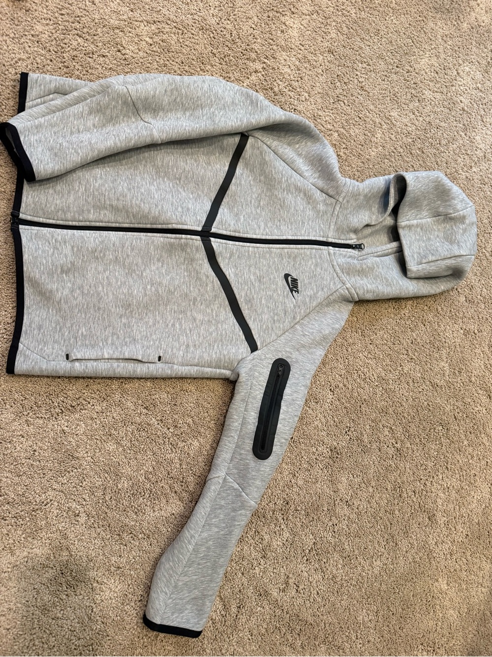 Nike kids XL- Light Grey Full-Zip Hooded Tech Jacket with Black Trim